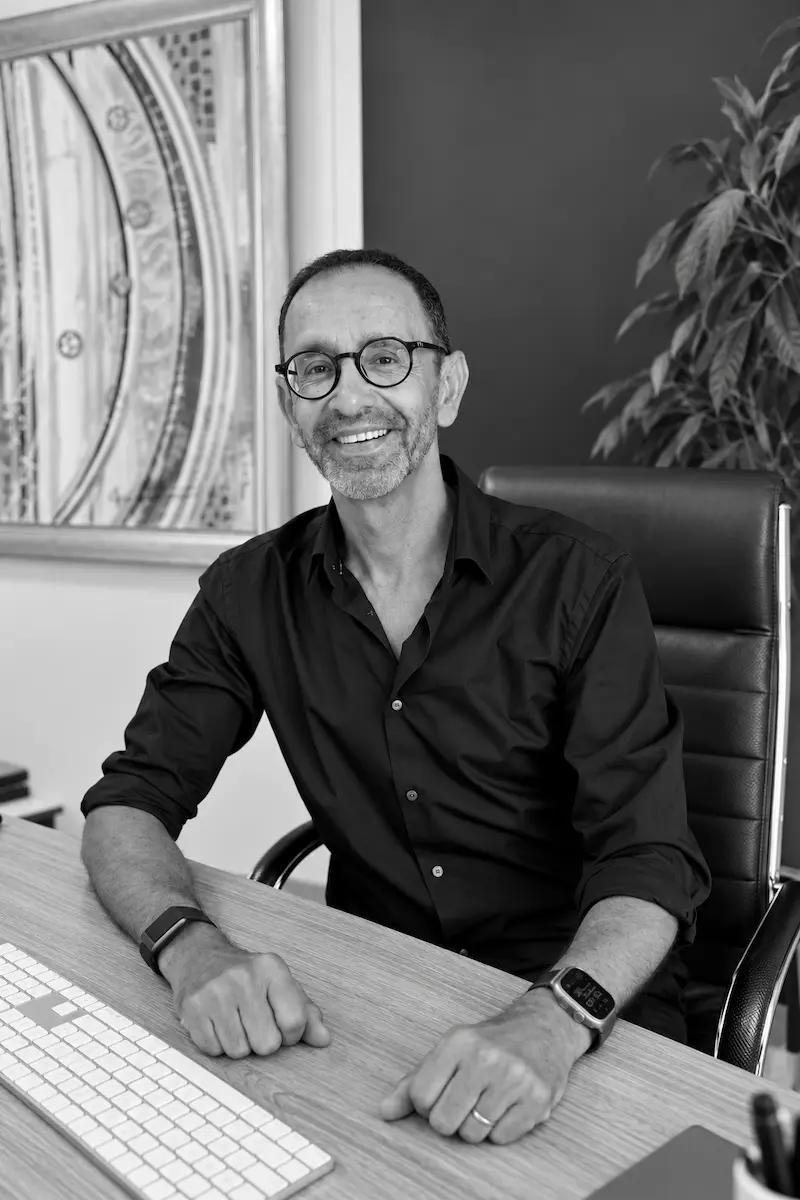 Dr Richard Riahi